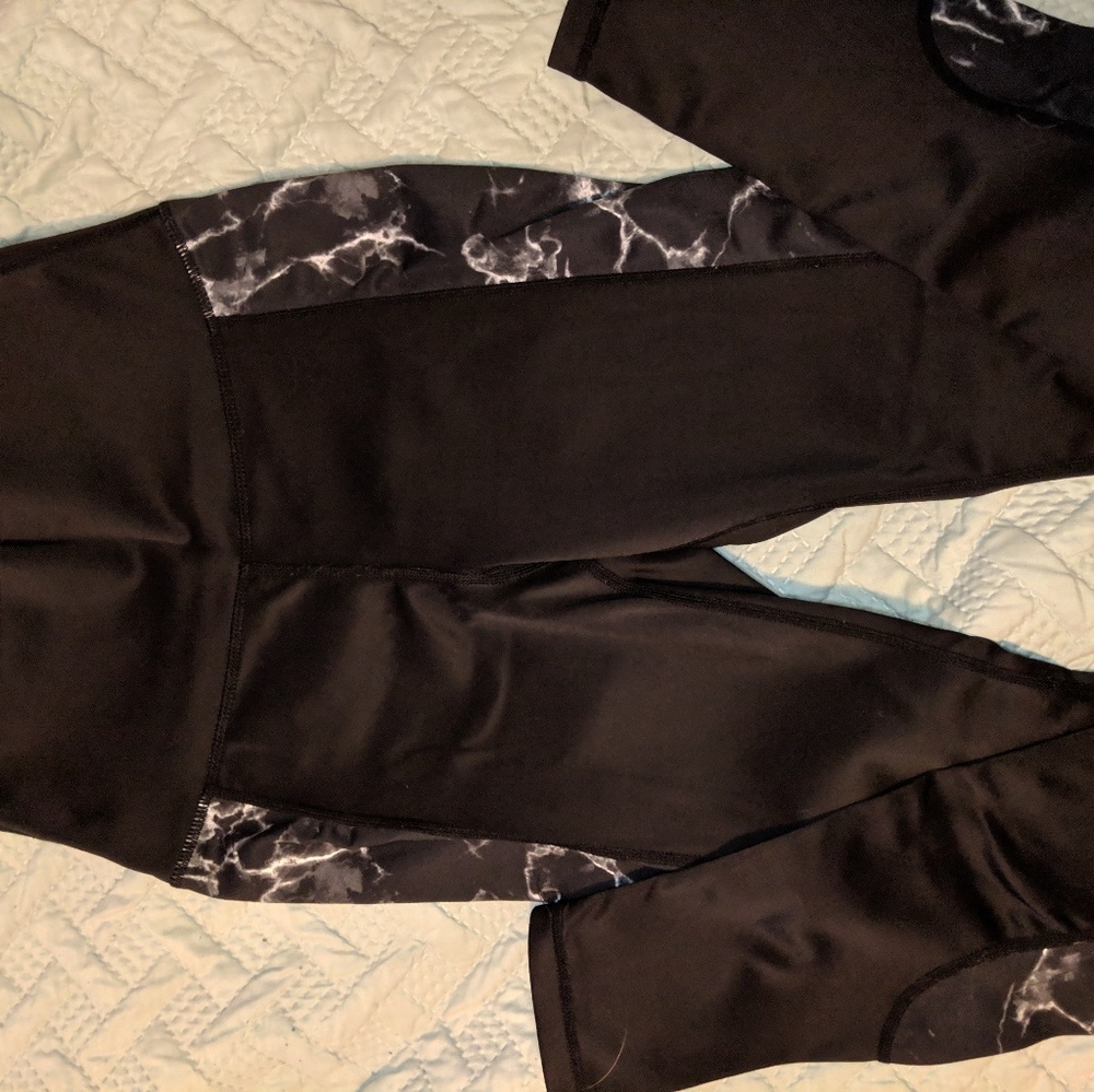 BuffBunny Marble Leggings